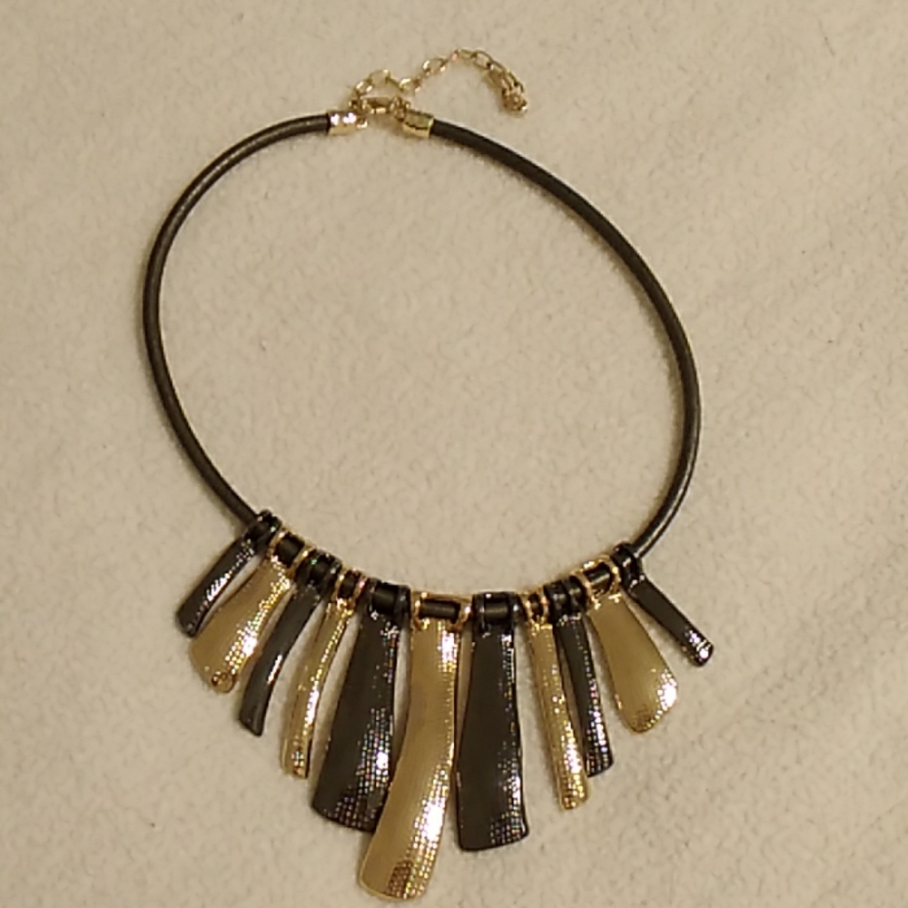 Black and gold necklace
